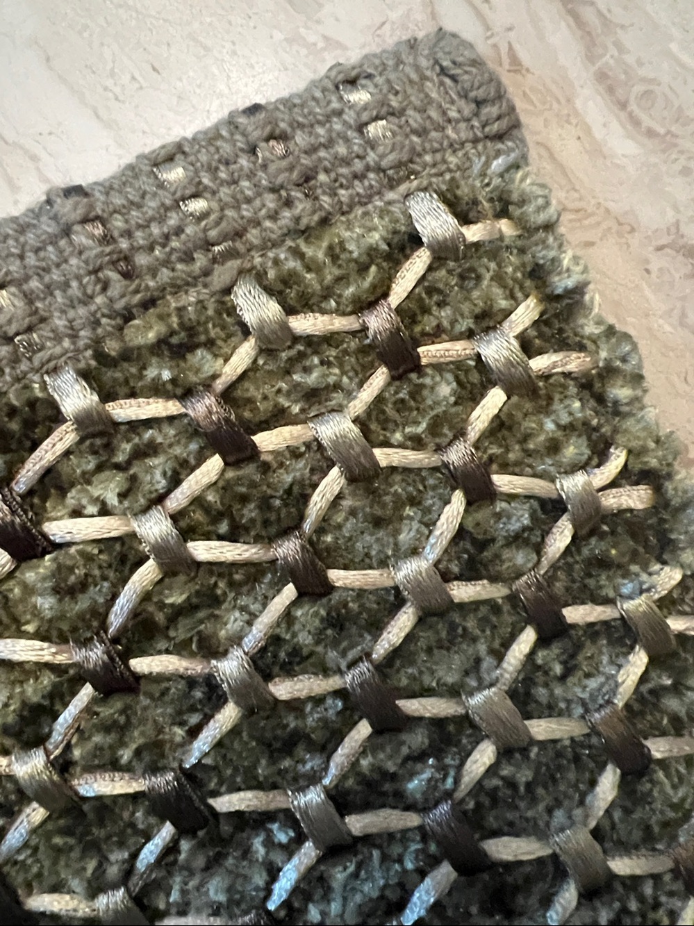 Neutral Accent Rugs Woven Classic Gold Green Diamond Pattern - Picture 3 of 5